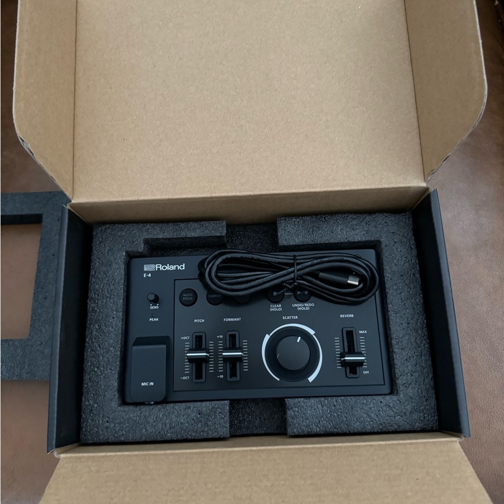 Roland Black Audio Control Panel  + with microphone